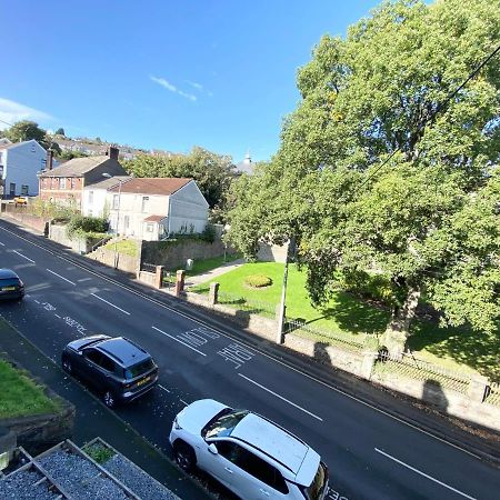 Budget Stay, Shared Guest House, R1 Mount Pleasant Hill Swansea Kültér fotó