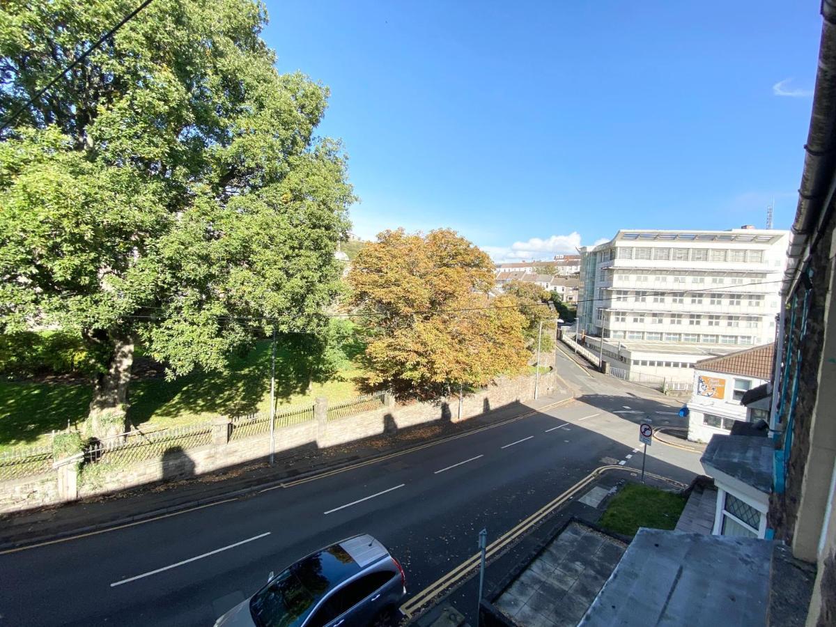 Budget Stay, Shared Guest House, R1 Mount Pleasant Hill Swansea Kültér fotó